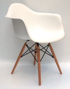 Krzesło plastikowe DAW Eames